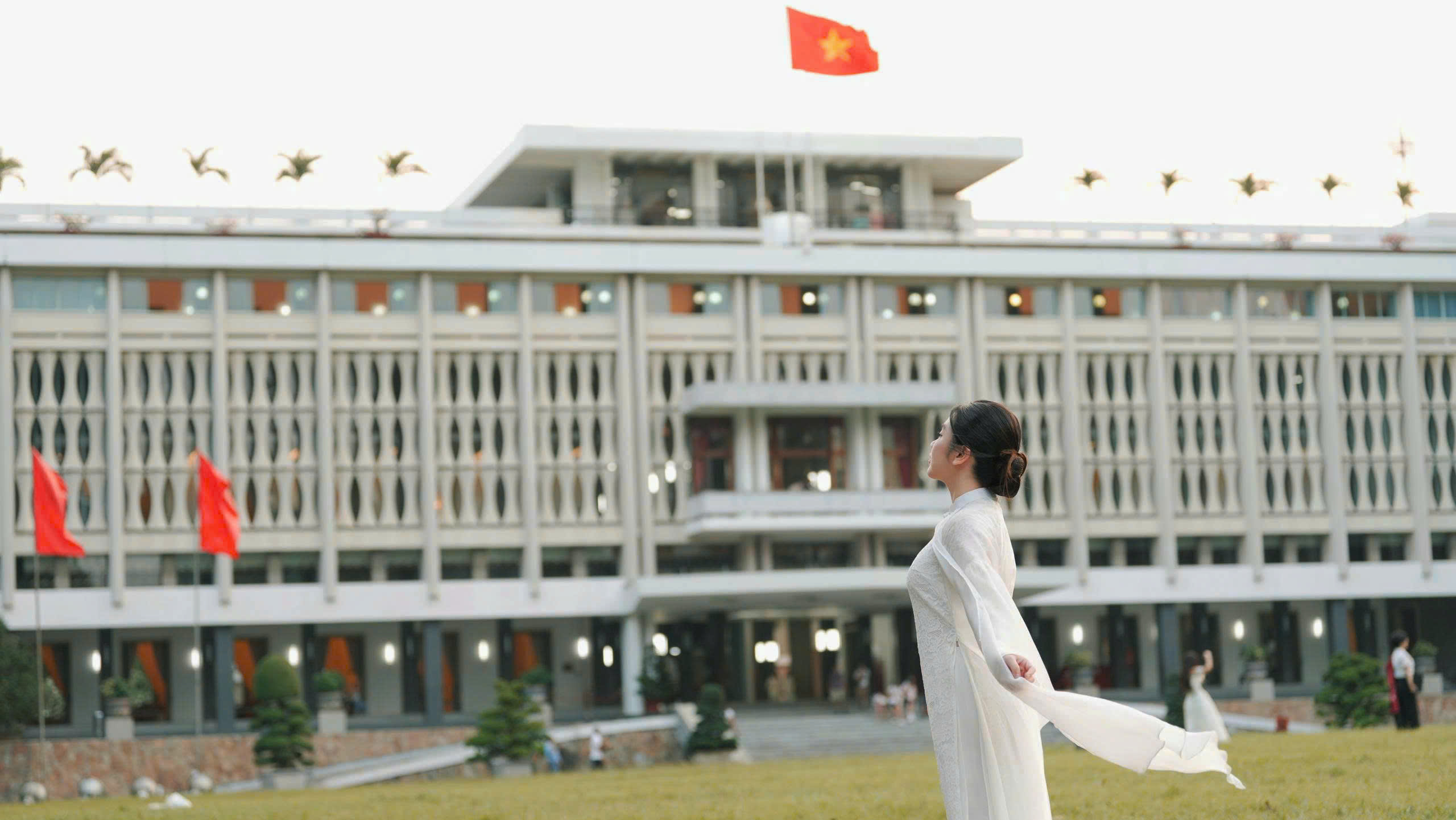 30/04 rực rỡ cờ hoa!